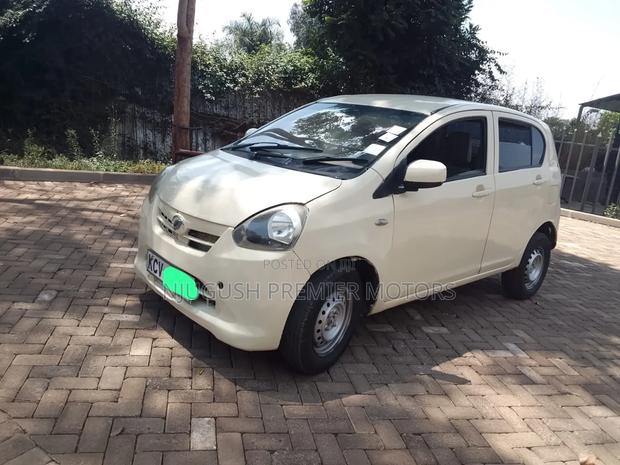 Daihatsu Mira 2012 Yellow