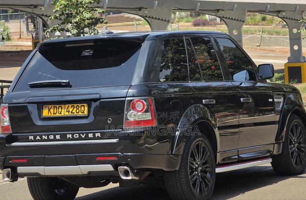 Land Rover Range Rover Sport 2011 Black