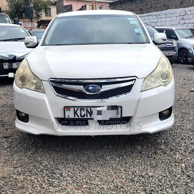 Subaru Legacy 2009 White