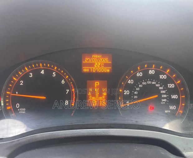 Toyota Avensis 2014 Black