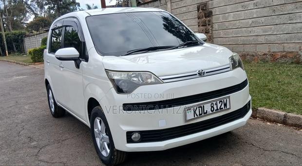 Toyota Spade 2016 White