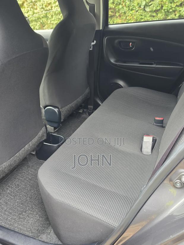 Toyota Vitz 1.0 FWD 5dr 2019 Gray