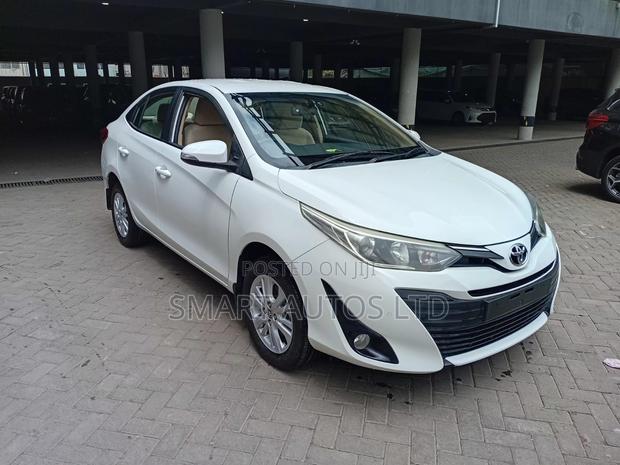Toyota Yaris 2019 Pearl