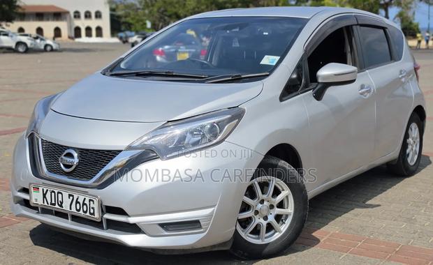 Nissan Note 2017 Silver