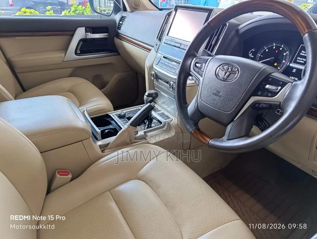Toyota Land Cruiser 2015 Pearl