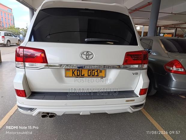 Toyota Land Cruiser 2015 Pearl