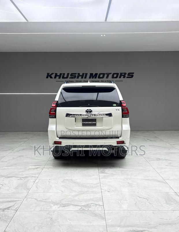 Toyota Land Cruiser Prado 2019 White