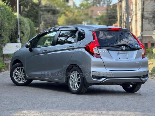 Honda Fit 2019 Silver