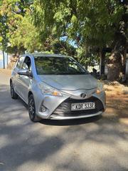 Toyota Vitz 2018 Silver for sale