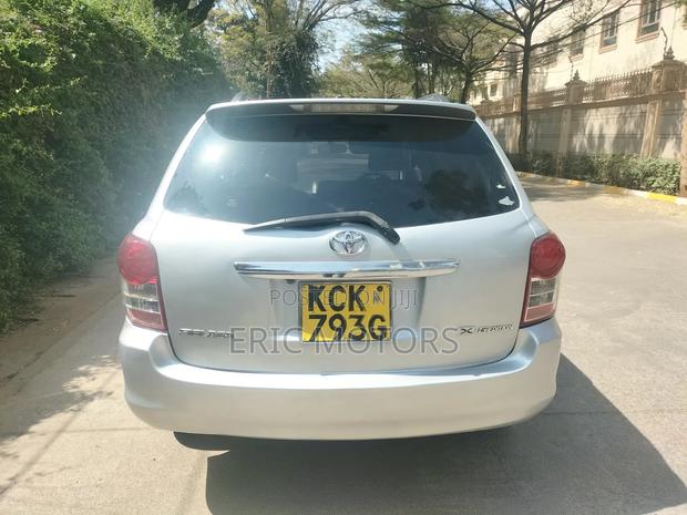 Toyota Corolla Fielder 2009 Silver