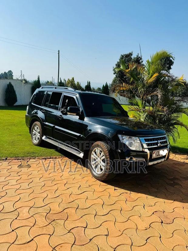 Mitsubishi Shogun 2015 Gray