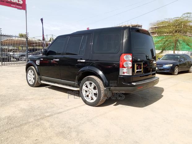 Land Rover Discovery 2011 Black