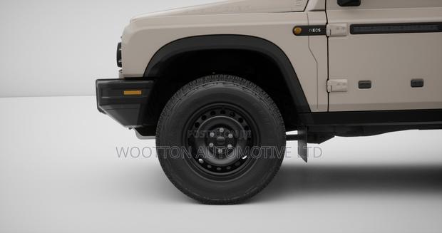 New INEOS Grenadier Base 4WD 2024