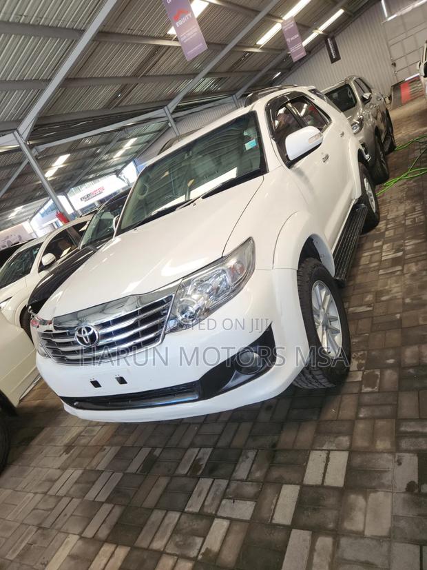 Toyota Fortuner 2014 White