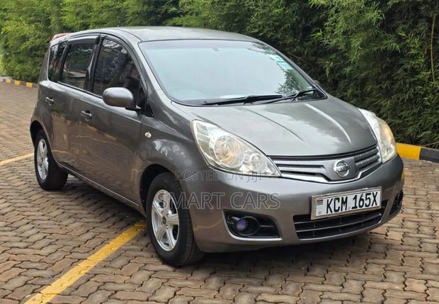 Nissan Note 2010 Silver