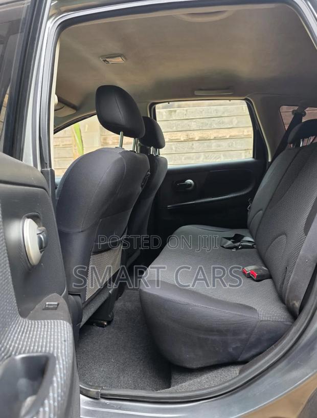 Nissan Note 2010 Silver