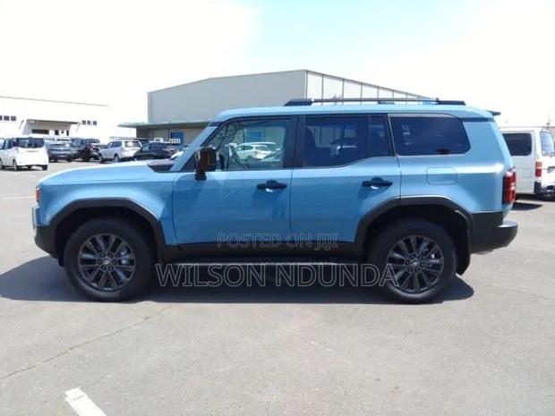 Toyota Land Cruiser Prado 2025 Blue
