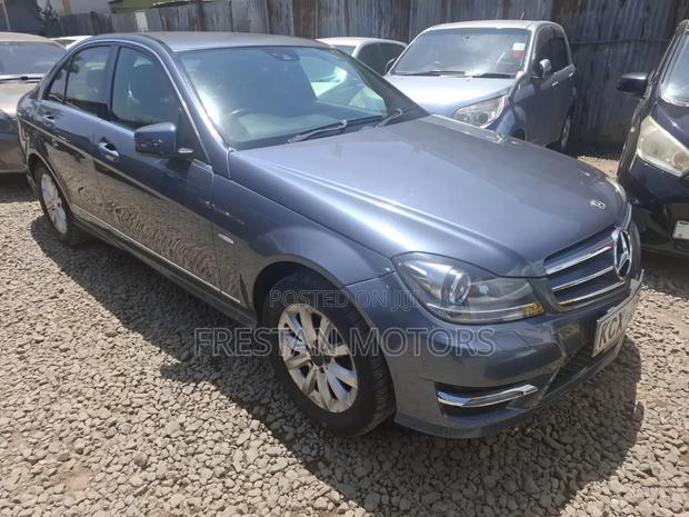 Mercedes-Benz C200 2012 Gray