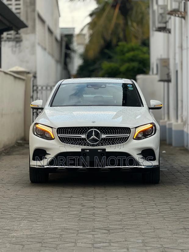Mercedes-Benz GLC-Class 2019 Teal