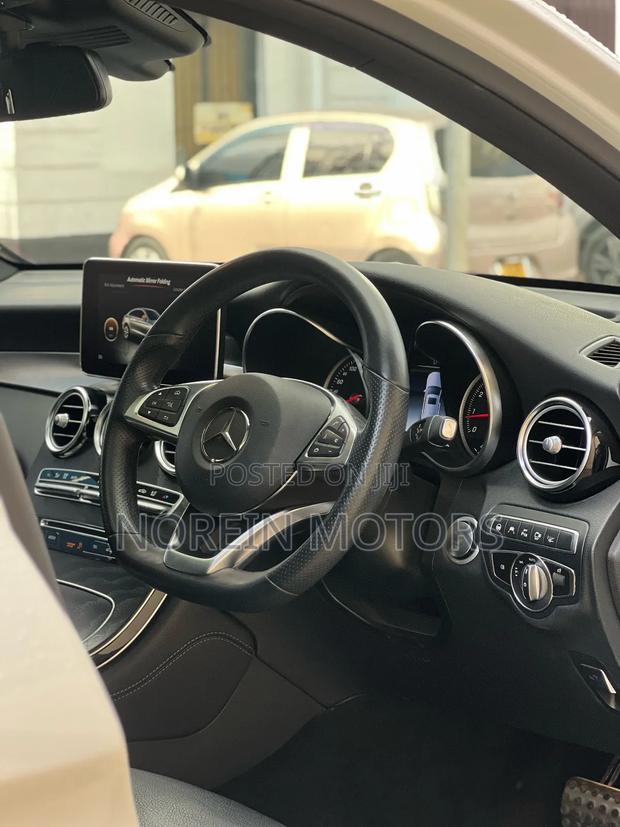 Mercedes-Benz GLC-Class 2019 Teal