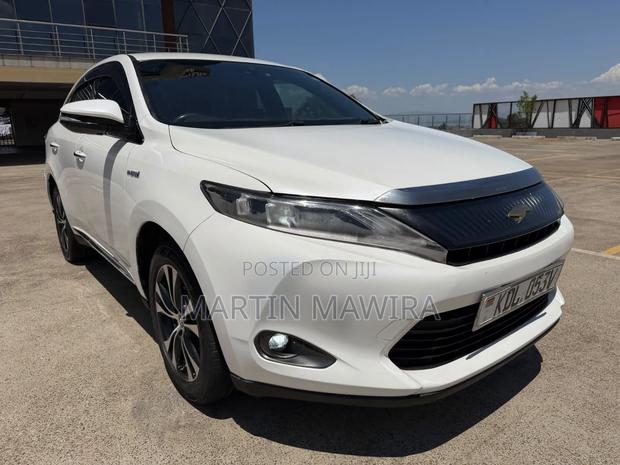 Toyota Harrier 2016 White