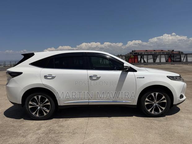 Toyota Harrier 2016 White
