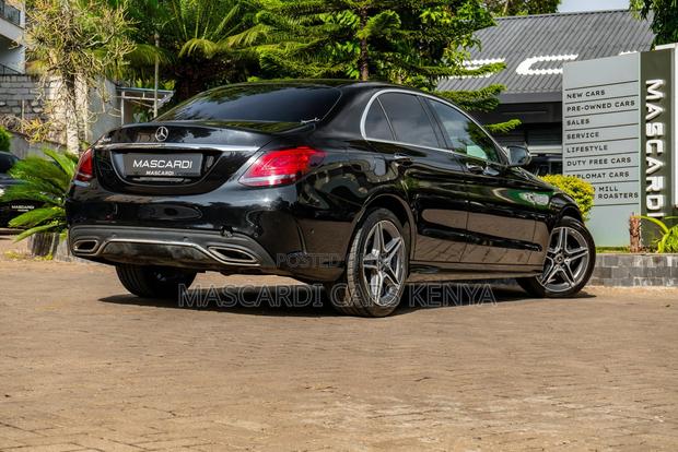 Mercedes-Benz C200 2019 Black