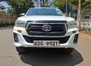 Toyota Hilux 2017 White for sale