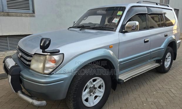 Toyota Land Cruiser Prado 1995 Silver