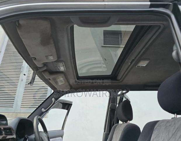Toyota Land Cruiser Prado 1995 Silver