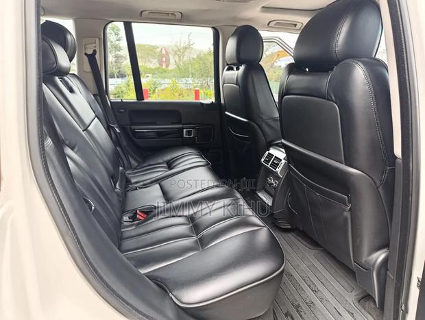 Toyota RAV4 2018 Blue