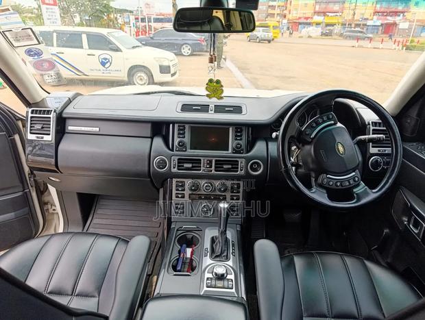 Land Rover Range Rover Vogue 2010 White