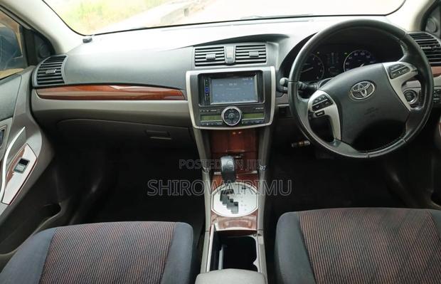 Toyota Premio 2013 White