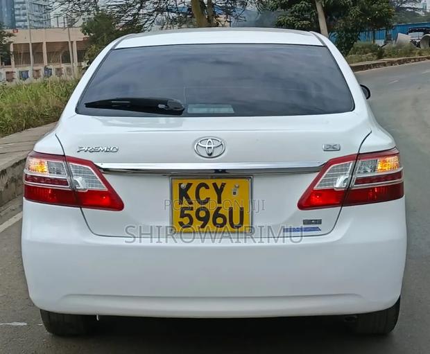 Toyota Premio 2013 White