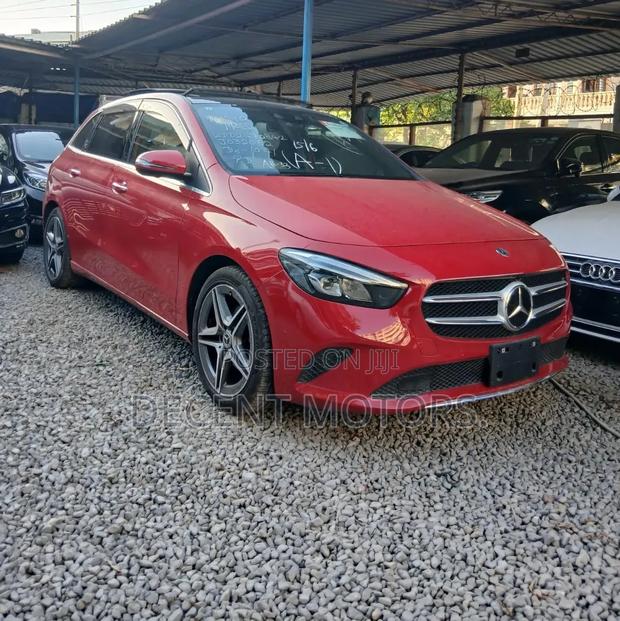 Mercedes-Benz B-Class 2019 Red