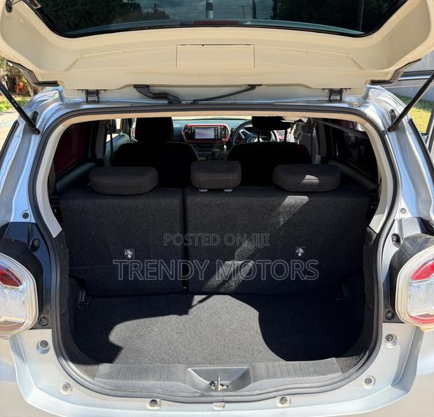 Toyota Passo 2016 Silver