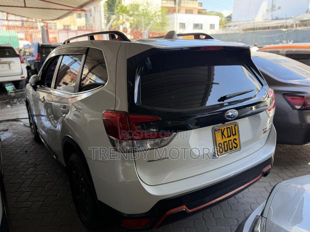 Subaru Forester 2018 White