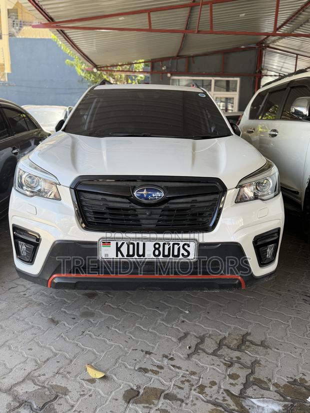 Subaru Forester 2018 White