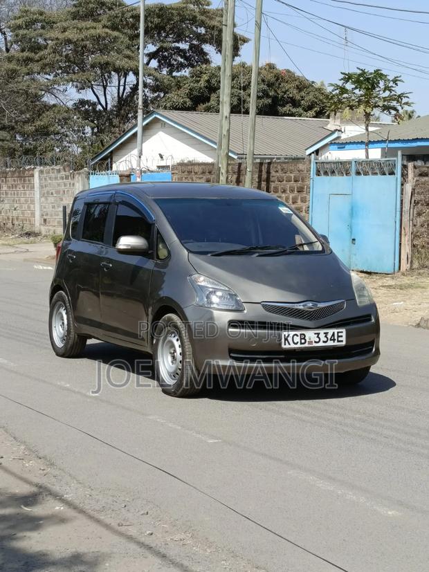 Toyota Ractis 2008 Gray