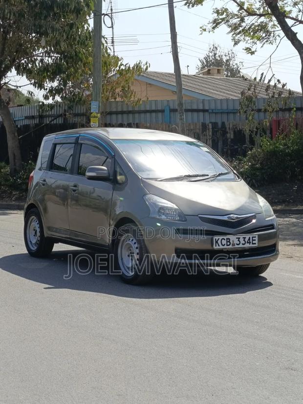 Toyota Ractis 2008 Gray