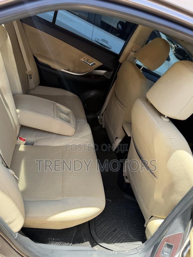 Toyota Premio 2017 Brown