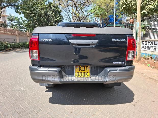 Toyota Hilux Revo Double Cab Deisel 2.4 AWD 2019 Black