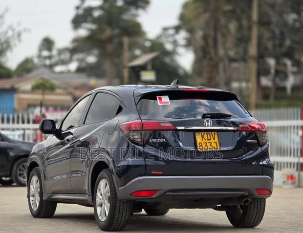 Honda Vezel 1.5 Hybrid 2WD 2018 Black
