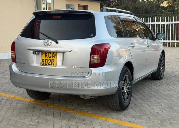 Toyota Corolla Fielder 2008 Silver