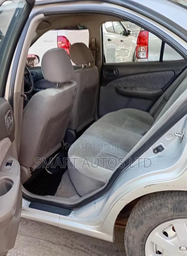 Nissan Sunny B15 Sedan 1.5 2001