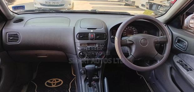 Nissan Sunny B15 Sedan 1.5 2001