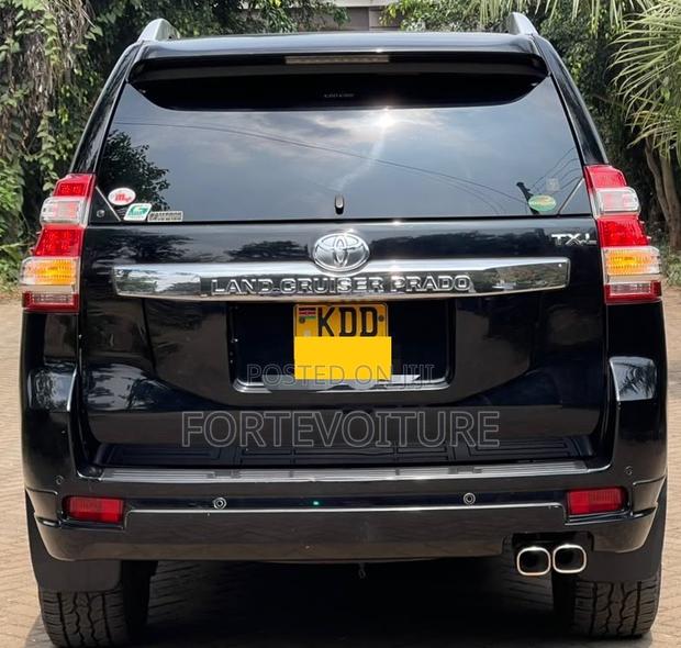 Toyota Land Cruiser Prado 2017 Black