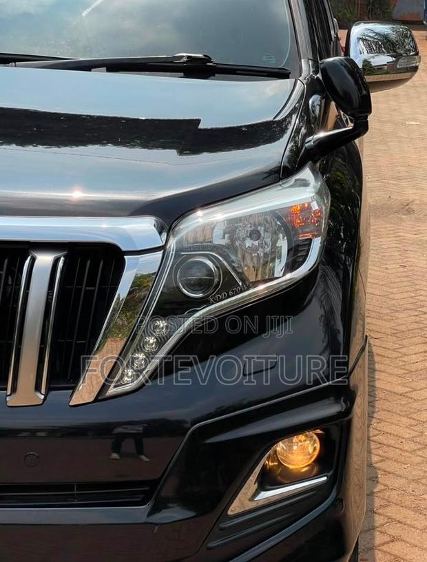Toyota Land Cruiser Prado 2017 Black