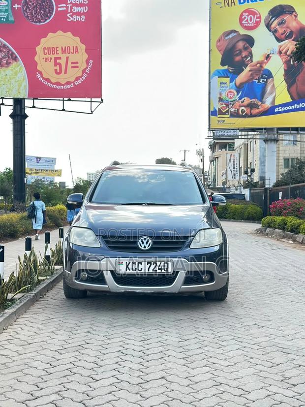 Volkswagen Golf 2010 Blue