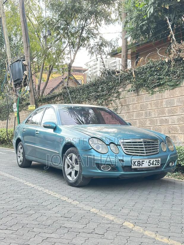 Mercedes-Benz E240 2004 Blue